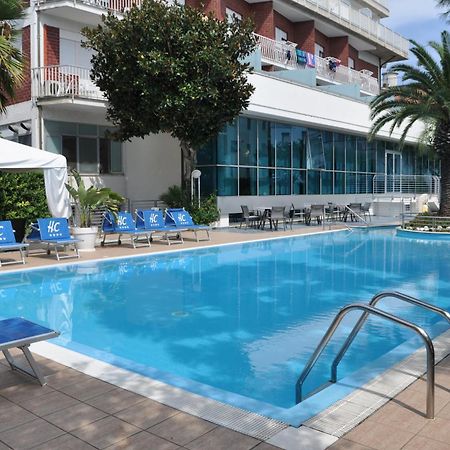 Hotel Haus Charlotte San Benedetto del Tronto Eksteriør billede