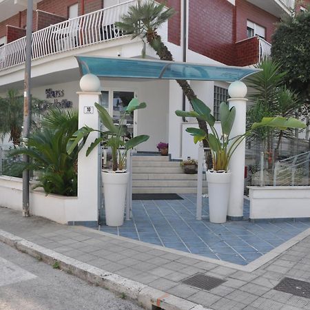 Hotel Haus Charlotte San Benedetto del Tronto Eksteriør billede