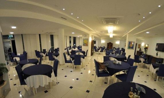 Hotel Haus Charlotte San Benedetto del Tronto Eksteriør billede